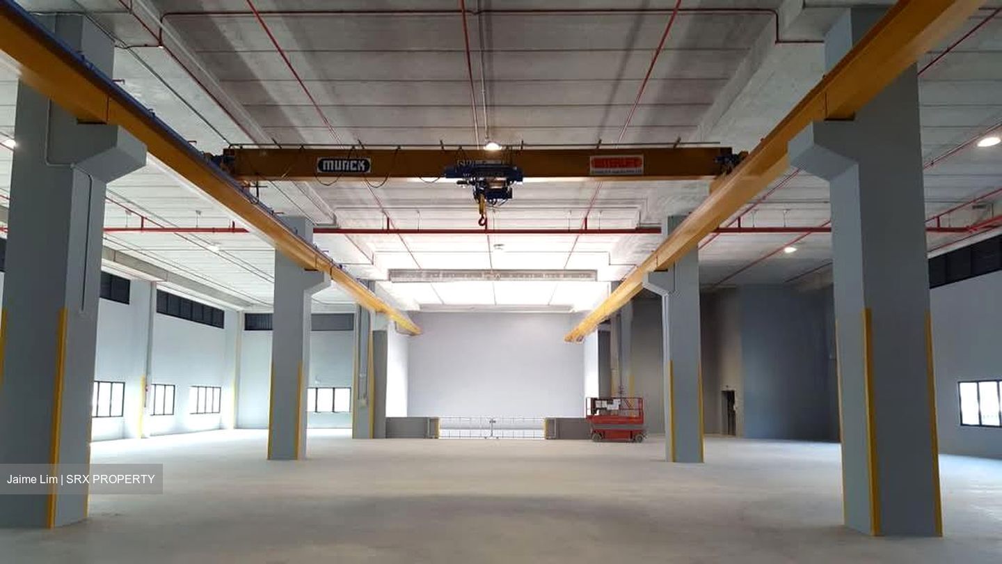 Tampines Industrial Drive (D18), Warehouse #570477211